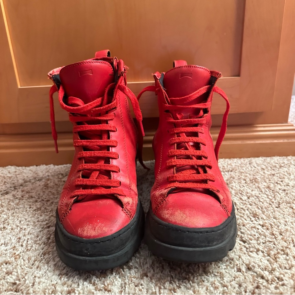 Red Camper Combat style boot